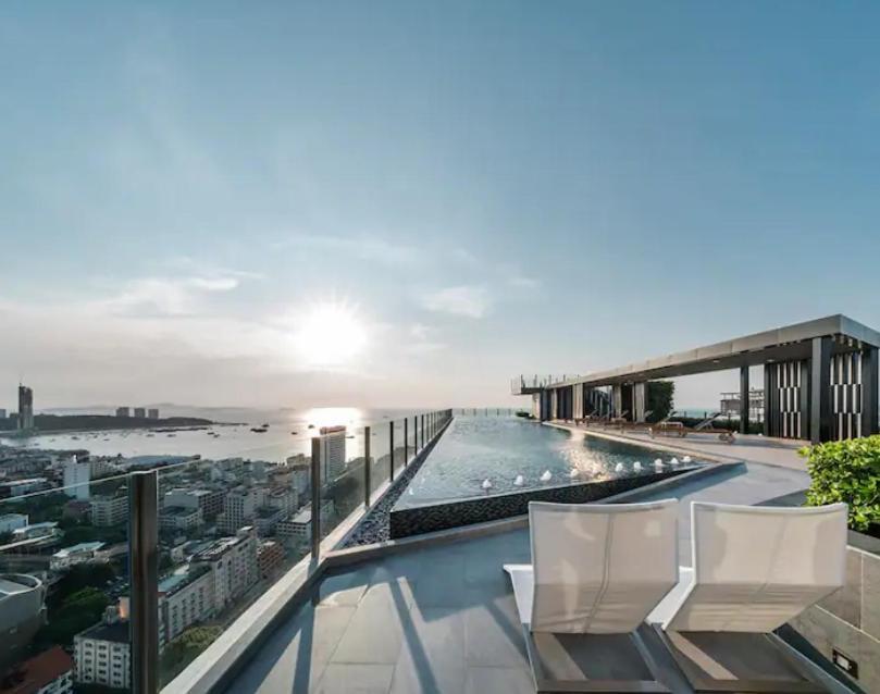 The Base Central Pattaya 2Bed King&Queen Sky Seaview & Infinity Pool Buitenkant foto